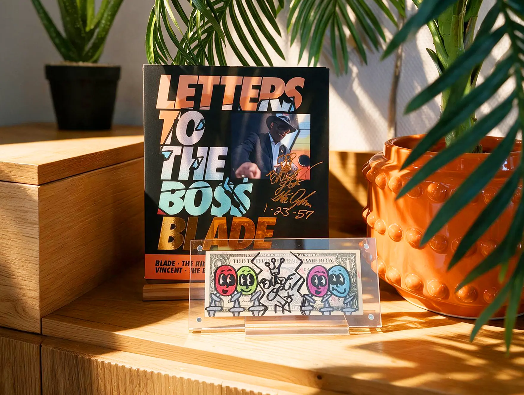 Letters to the Bo$$ — interior photo 01